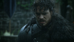 extant_GameOfThrones_3x04-KissedByFire_2593