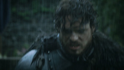 extant_GameOfThrones_3x04-KissedByFire_2595