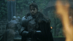 extant_GameOfThrones_3x04-KissedByFire_2601