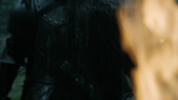 extant_GameOfThrones_3x04-KissedByFire_2603