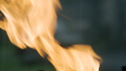 extant_GameOfThrones_3x04-KissedByFire_2609