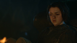 extant_GameOfThrones_3x04-KissedByFire_2630