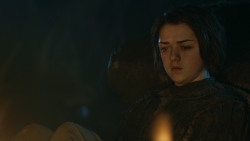 extant_GameOfThrones_3x04-KissedByFire_2631
