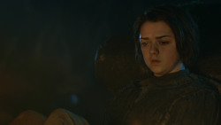 extant_GameOfThrones_3x04-KissedByFire_2632