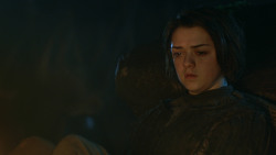 extant_GameOfThrones_3x04-KissedByFire_2637
