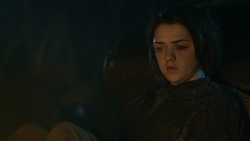 extant_GameOfThrones_3x04-KissedByFire_2639