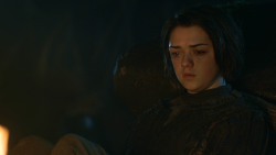 extant_GameOfThrones_3x04-KissedByFire_2641
