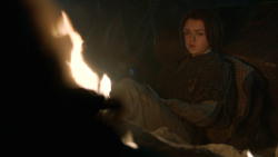 extant_GameOfThrones_3x04-KissedByFire_2649