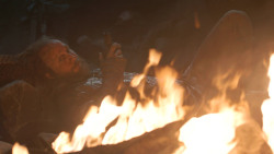 extant_GameOfThrones_3x04-KissedByFire_2659