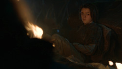 extant_GameOfThrones_3x04-KissedByFire_2663