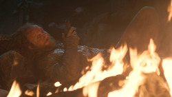 extant_GameOfThrones_3x04-KissedByFire_2667
