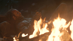 extant_GameOfThrones_3x04-KissedByFire_2672