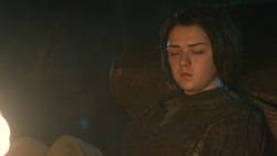 extant_GameOfThrones_3x04-KissedByFire_2680