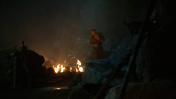 extant_GameOfThrones_3x04-KissedByFire_2710