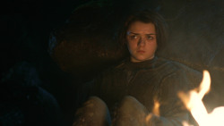 extant_GameOfThrones_3x04-KissedByFire_2712