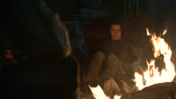 extant_GameOfThrones_3x04-KissedByFire_2743