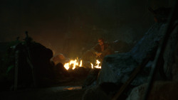 extant_GameOfThrones_3x04-KissedByFire_2749