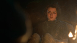 extant_GameOfThrones_3x04-KissedByFire_2760
