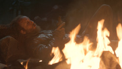 extant_GameOfThrones_3x04-KissedByFire_2790