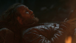 extant_GameOfThrones_3x04-KissedByFire_2808
