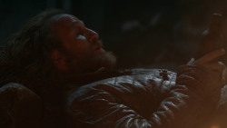 extant_GameOfThrones_3x04-KissedByFire_2809