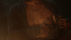 extant_GameOfThrones_3x04-KissedByFire_2814