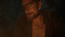 extant_GameOfThrones_3x04-KissedByFire_2816