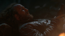 extant_GameOfThrones_3x04-KissedByFire_2827