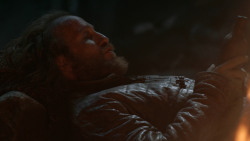 extant_GameOfThrones_3x04-KissedByFire_2829