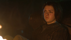 extant_GameOfThrones_3x04-KissedByFire_2867