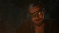 extant_GameOfThrones_3x04-KissedByFire_2870