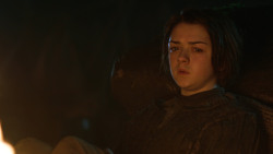extant_GameOfThrones_3x04-KissedByFire_2874