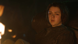 extant_GameOfThrones_3x04-KissedByFire_2876