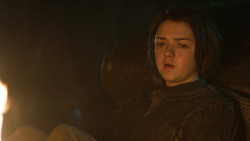 extant_GameOfThrones_3x04-KissedByFire_2877
