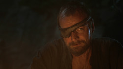 extant_GameOfThrones_3x04-KissedByFire_2883