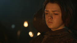 extant_GameOfThrones_3x04-KissedByFire_2898