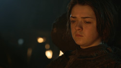 extant_GameOfThrones_3x04-KissedByFire_2899