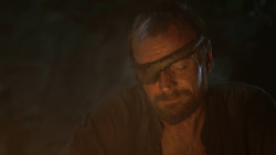 extant_GameOfThrones_3x04-KissedByFire_2900