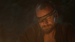 extant_GameOfThrones_3x04-KissedByFire_2902