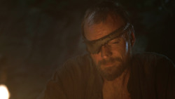 extant_GameOfThrones_3x04-KissedByFire_2903