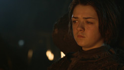 extant_GameOfThrones_3x04-KissedByFire_2906