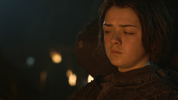 extant_GameOfThrones_3x04-KissedByFire_2907