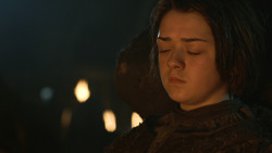 extant_GameOfThrones_3x04-KissedByFire_2908