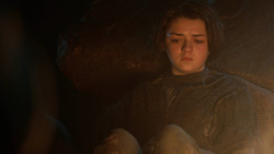 extant_GameOfThrones_3x04-KissedByFire_2927