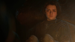 extant_GameOfThrones_3x04-KissedByFire_2928