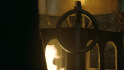 extant_GameOfThrones_3x04-KissedByFire_2940