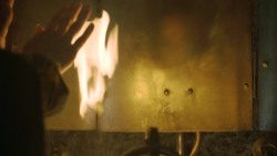 extant_GameOfThrones_3x04-KissedByFire_2946