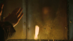 extant_GameOfThrones_3x04-KissedByFire_2948