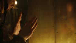 extant_GameOfThrones_3x04-KissedByFire_2955