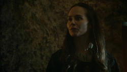 extant_GameOfThrones_3x04-KissedByFire_3011